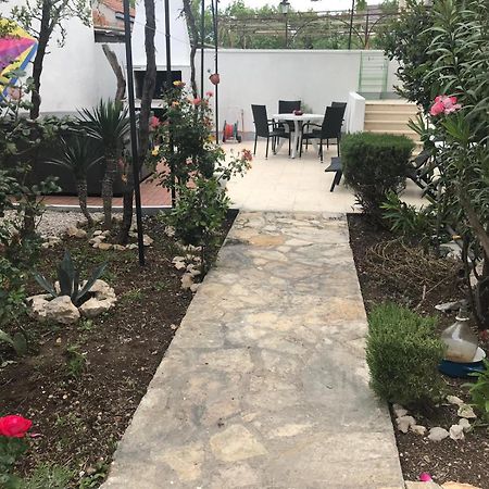Apartman Martina Betina  Buitenkant foto