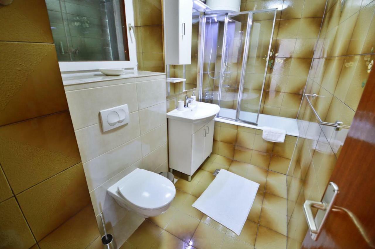 Apartman Martina Betina  Buitenkant foto