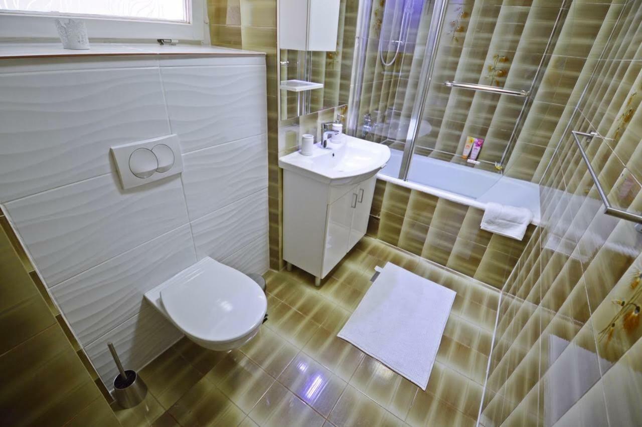 Apartman Martina Betina  Buitenkant foto